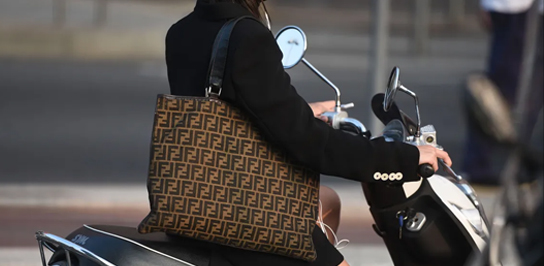 کیف لوکس فرگامو1